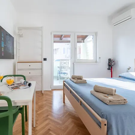New! D31 Studio W2 Bikes, Sunny Terrace & Parking Rovinj Exterior foto