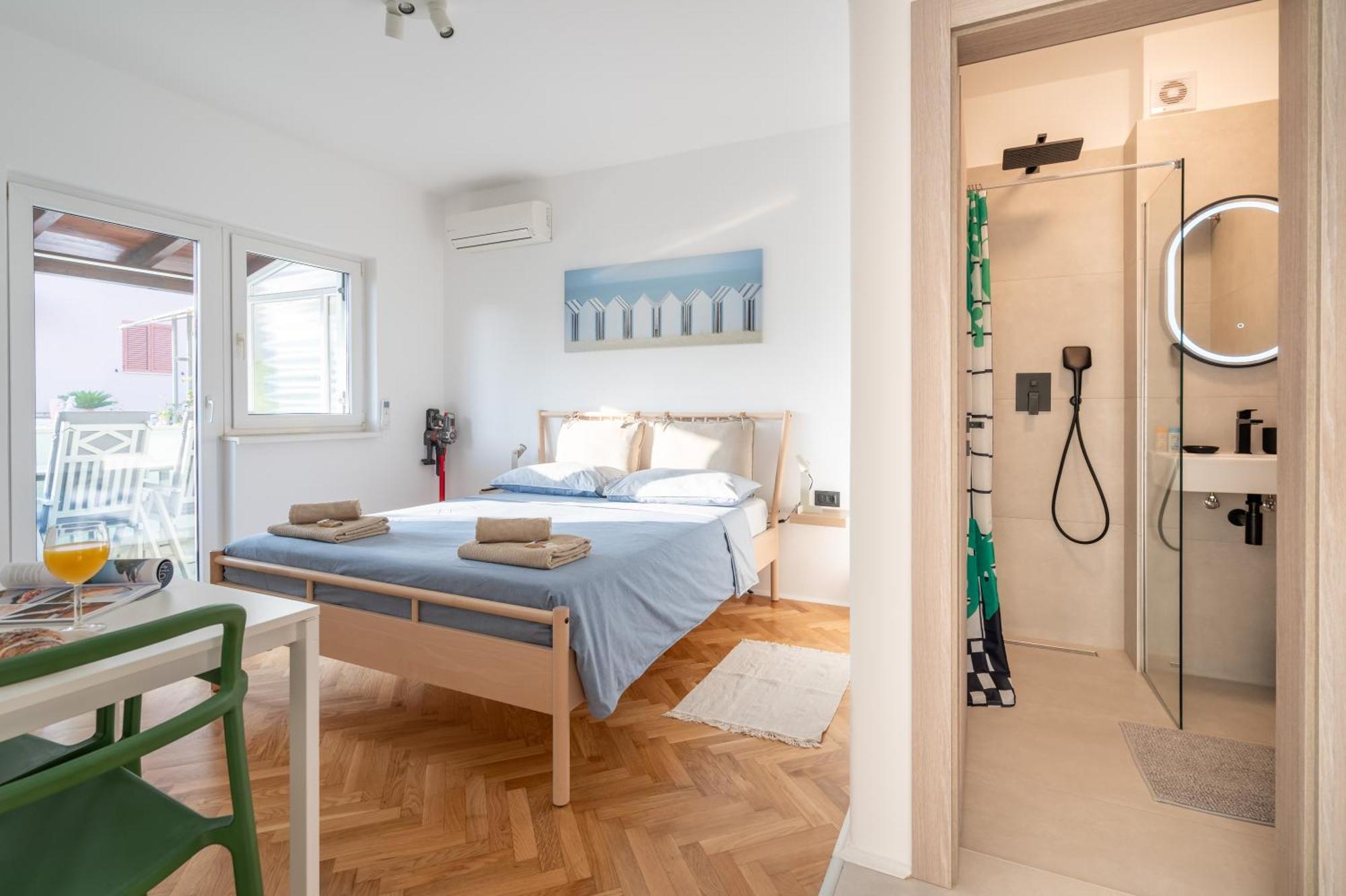 New! D31 W2 Bikes, Sunny Terrace & Parking * Rovinj